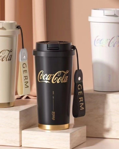 Coca-Cola Classic Vacuum Flask with Strap 500ml